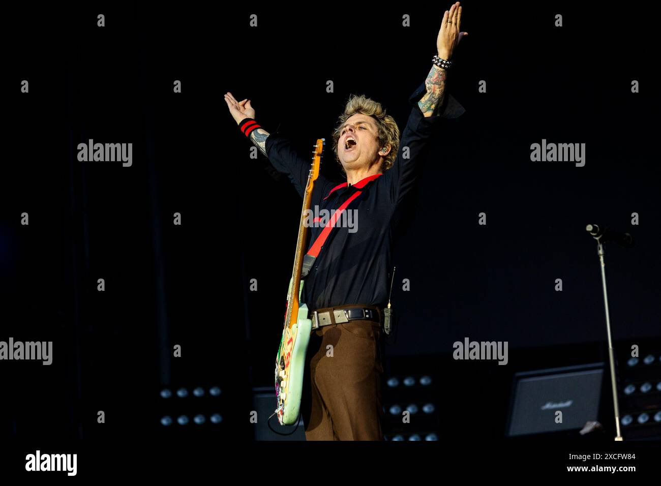 Mailand, Italien. Juni 2024. Billie Joe Armstrong vom Green Day tritt live im Konzert während des IDays Festivals 2024 in Mailand am 16. Juni 2024 auf (Foto: Mairo Cinquetti/NurPhoto). Quelle: NurPhoto SRL/Alamy Live News Stockfoto