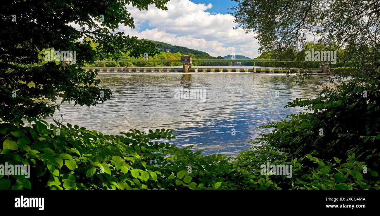 Stauwerk im Laufkraftwerk Stiftsmüehle, Zusammenfluss von Ruhr und Volme, Hagen, Ruhrgebiet, Nordrhein-Westfalen Stockfoto