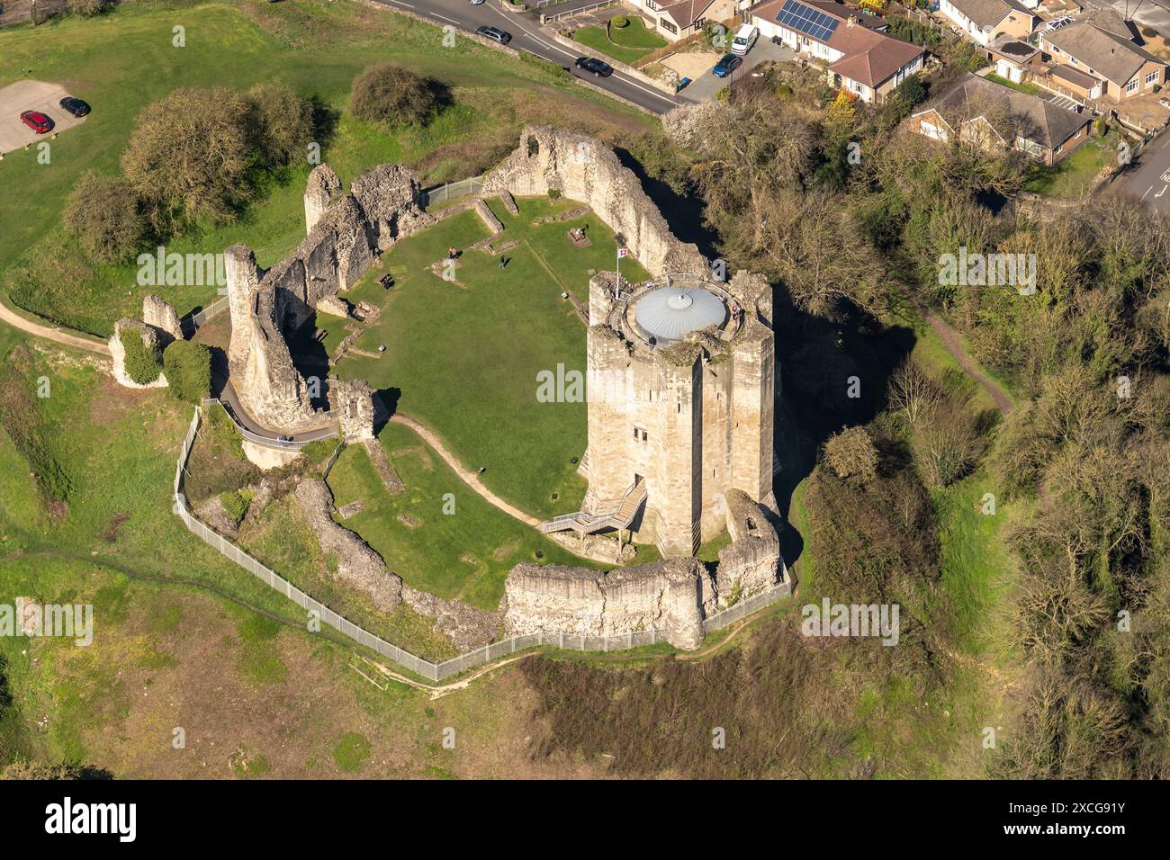 Luftbild von Conisburgh Castle aus 1500 Fuß Stockfoto