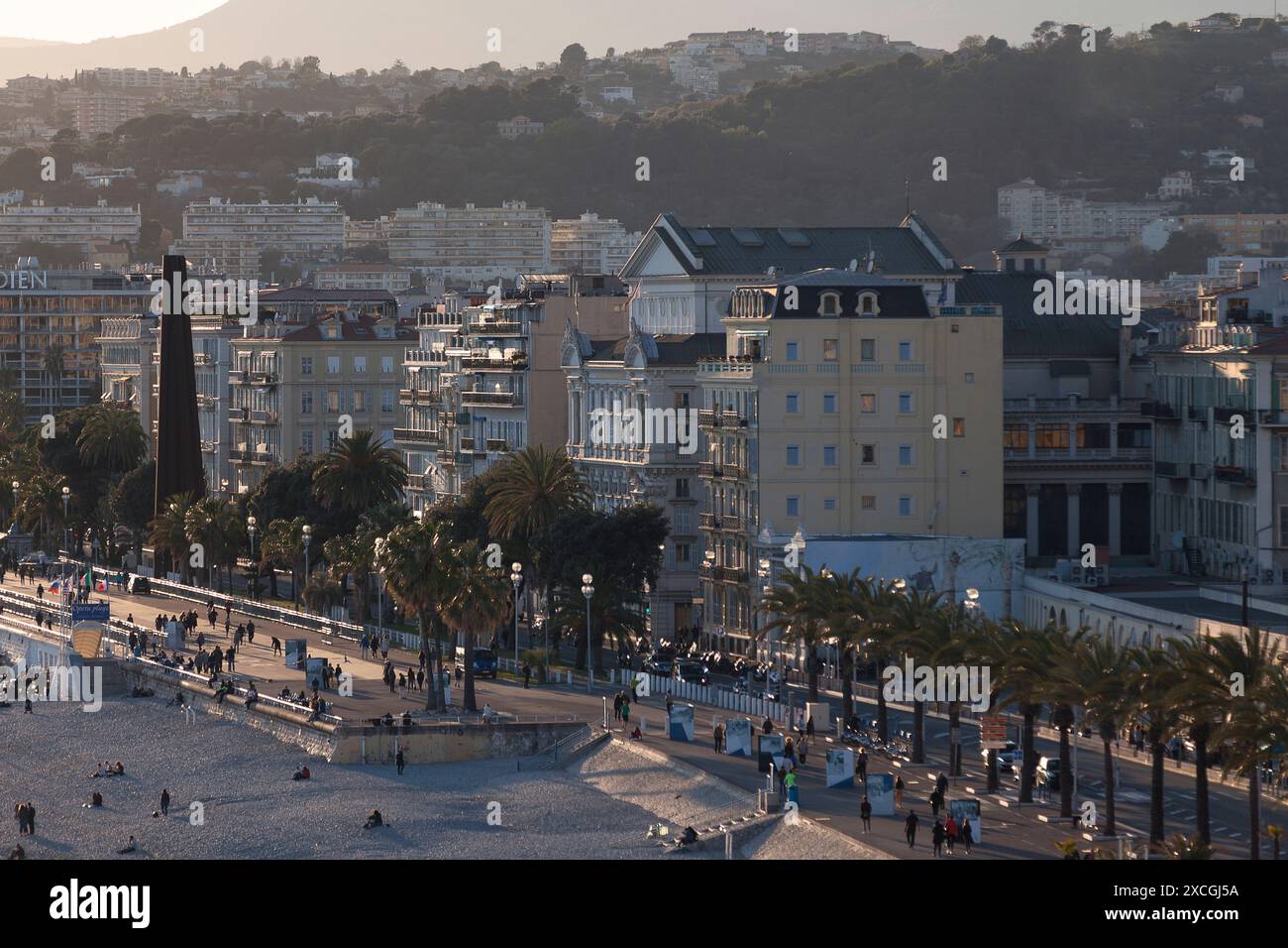 Nizza, Frankreich - 26. März 2019: Aus der Vogelperspektive auf die Opéra de Nizza gegenüber der Promenade des Anglais. Stockfoto