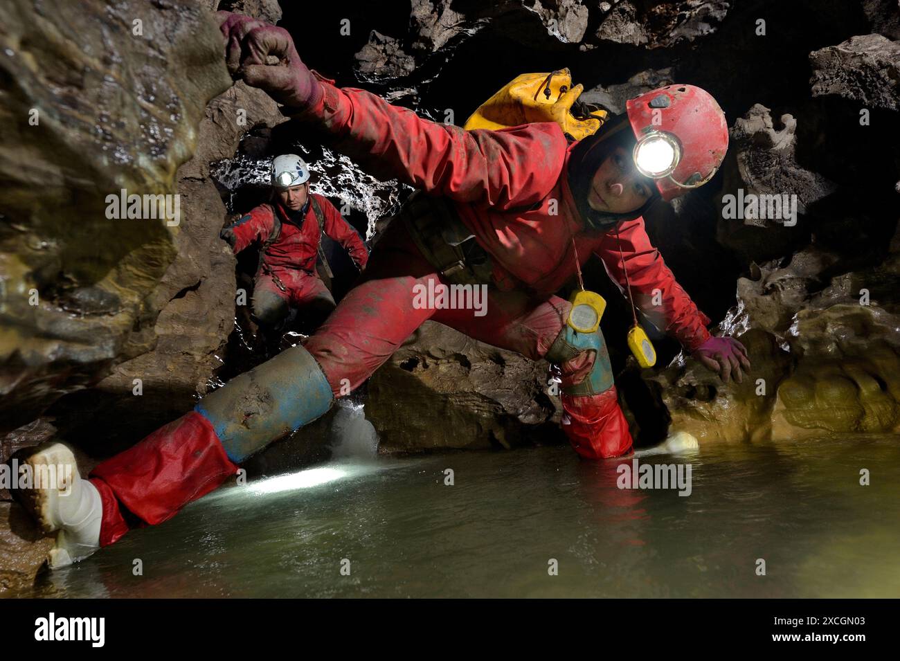 Höhlenexpedition zur Erkundung der Höhlen des Tongzi-Mastersystems im nördlichen Wulong County, Provinz Chongqing in China Stockfoto