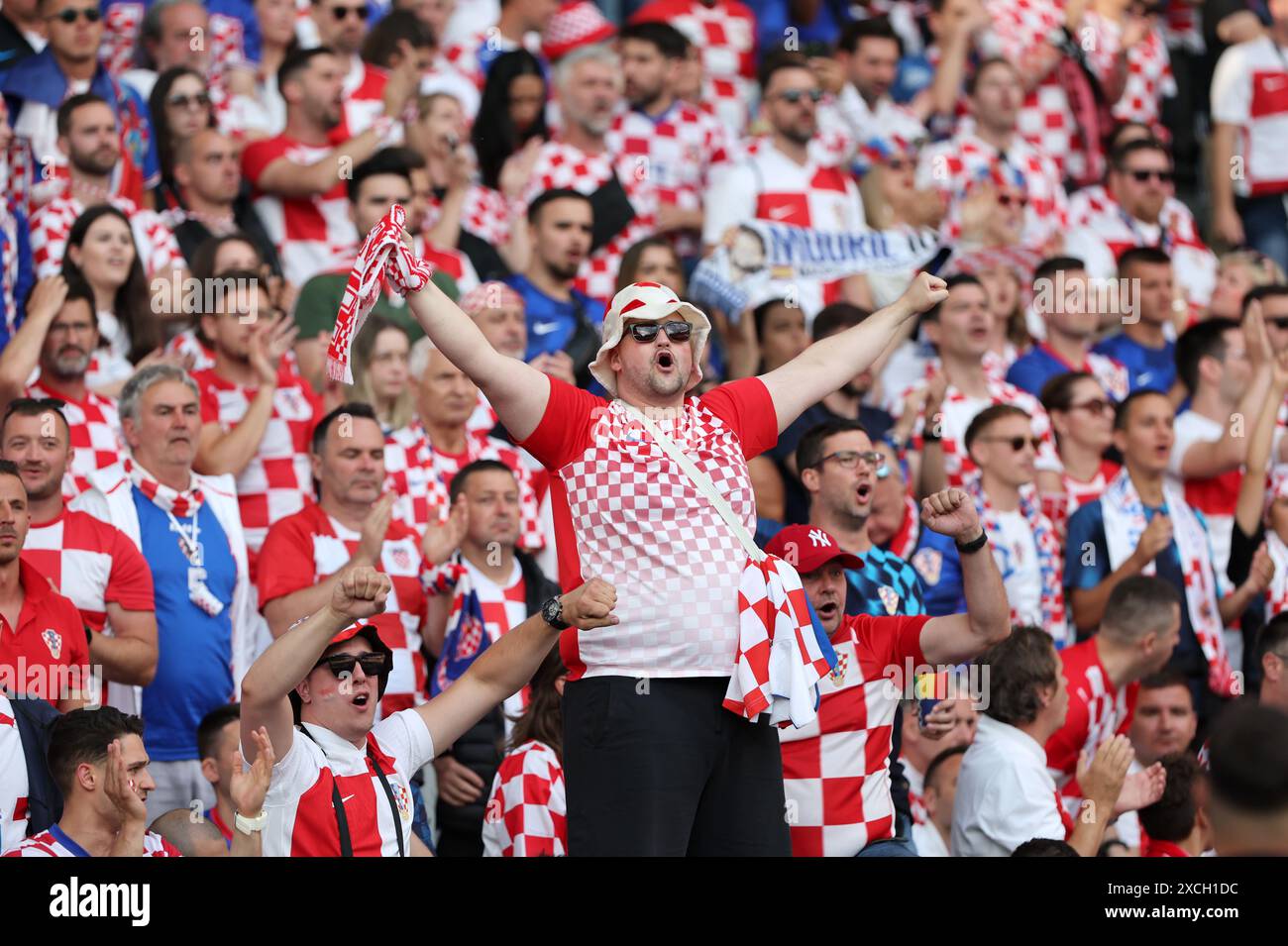 Berlin, Deutschland 15. Juni 2024 Kroatische Fans zeigen ihre Unterstützung beim Gruppenspiel