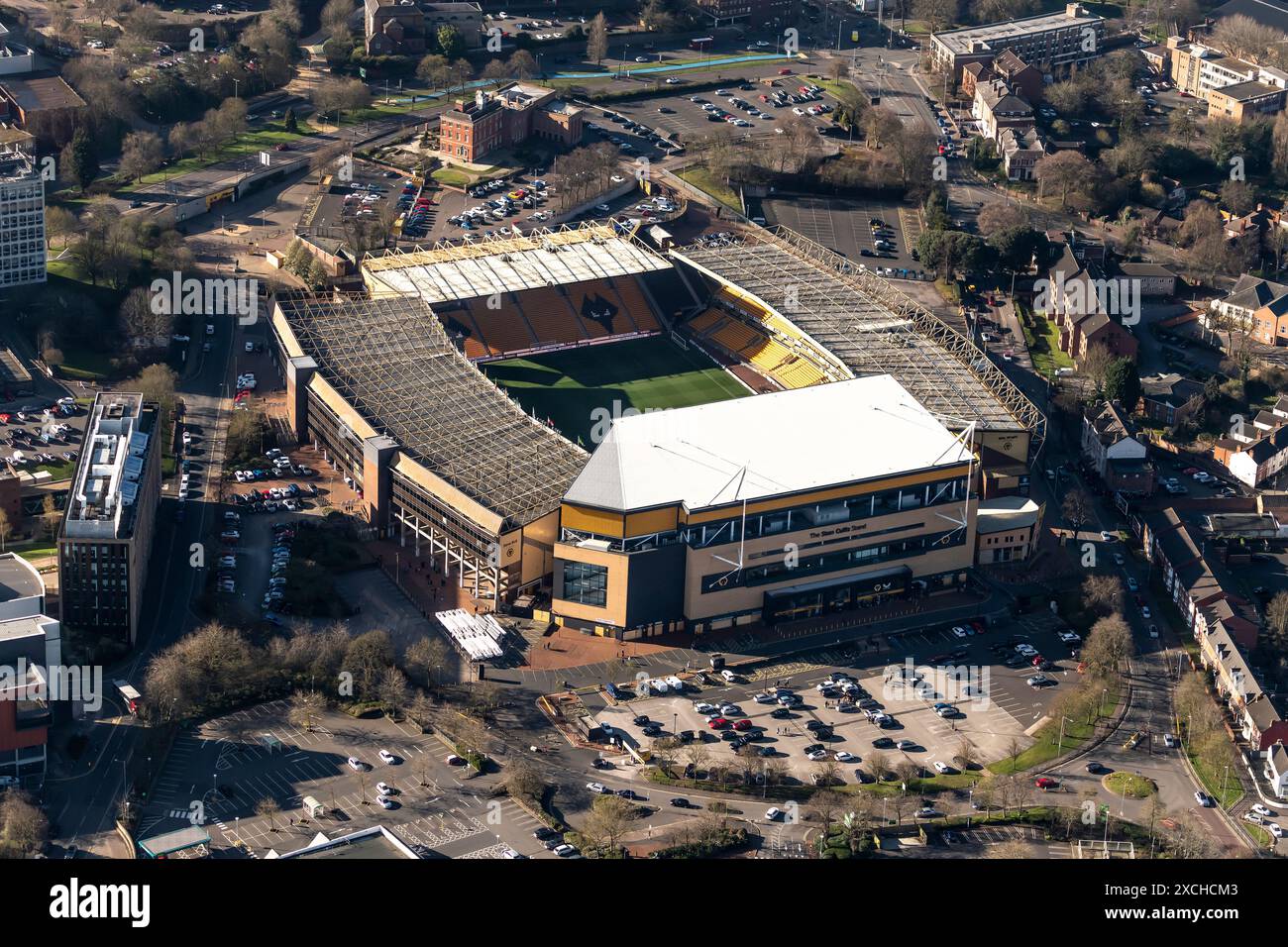 Luftbild des Wolverhampton Wanderers FC Molineux Stadions aus 1500 Metern Entfernung Stockfoto