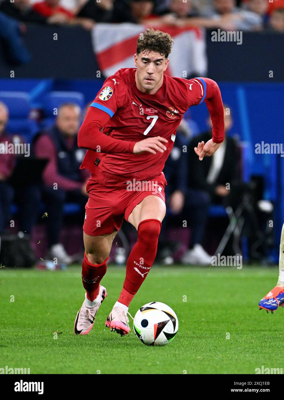 Fussball, Europameisterschaft, EURO 2024, Gruppe C, Veltins Arena Gelsenkirchen: Serbien - England 0:1; Dusan Vlahovic (SER). Aktion, Einzelbild. Stockfoto