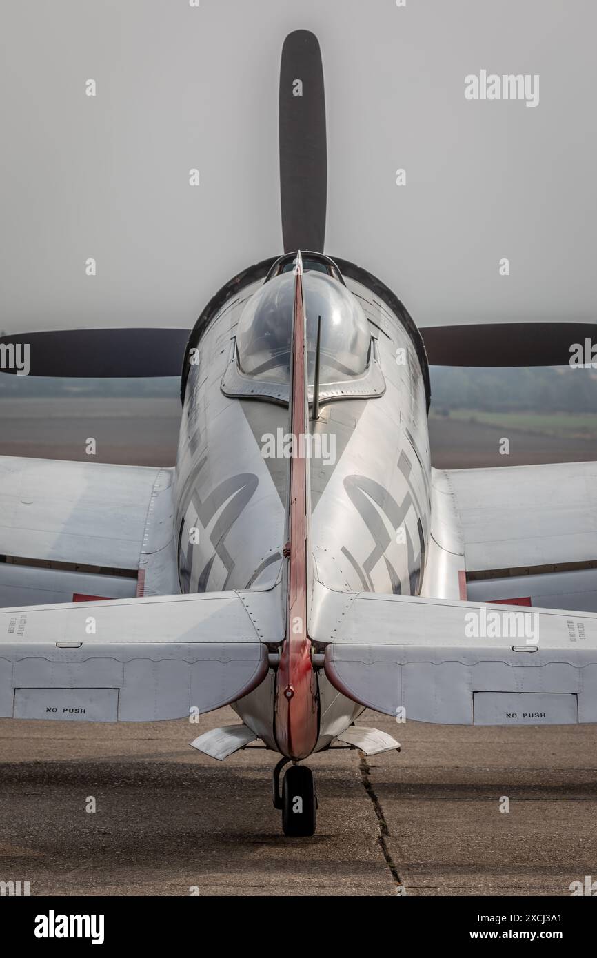 Republik P-47D Thunderbolt „549192/F4-J“, Duxford Airfield, Cambridgeshire, Großbritannien Stockfoto