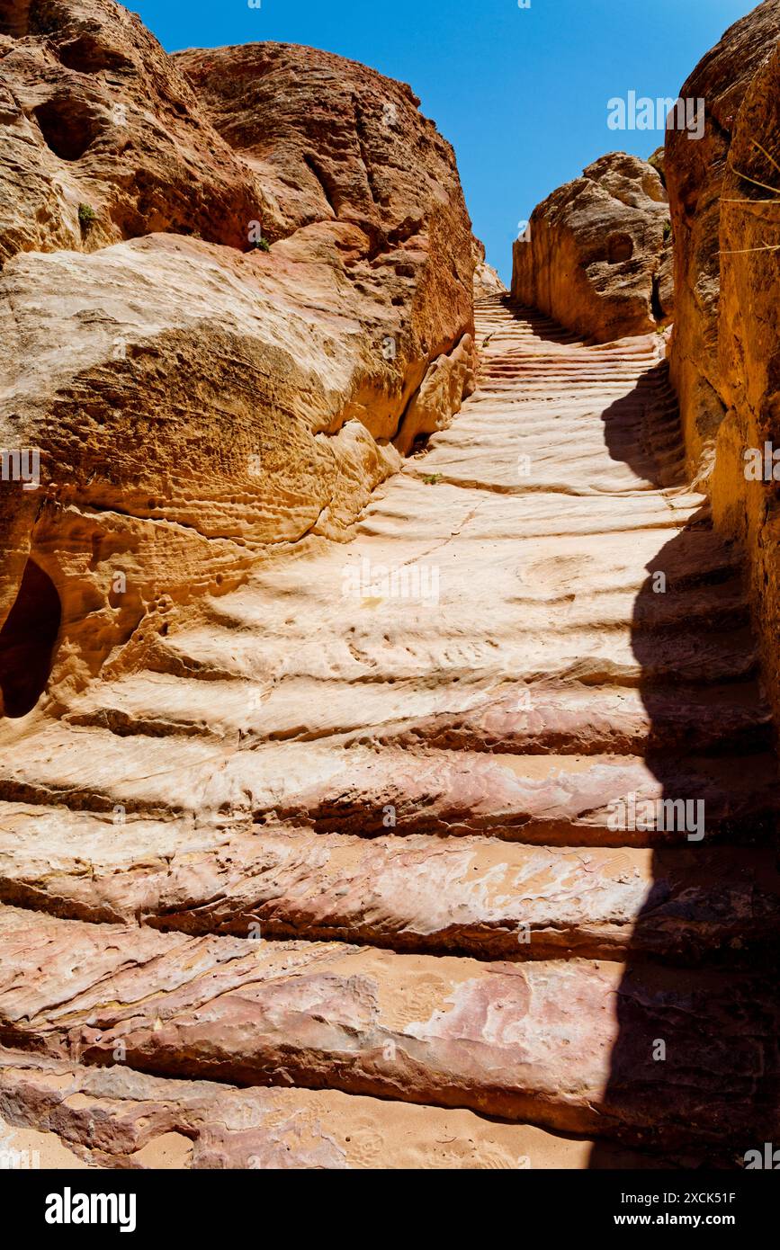 Glatte, erodierte Felsstufen, Petra, Jordan Stockfoto