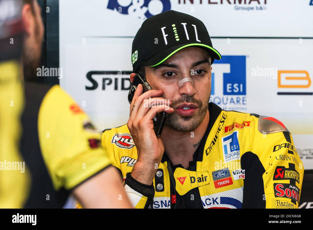 Misano Adriatico, Italien. Juni 2024. Andrea Iannone vom Team Goeleven mit Ducati Panigale V4R während der FIM SBK Superbike World Championship Pirelli Emilia-Romagna Round - Box and Pit Lane auf dem Misano World Circuit. (Foto: Fabrizio Carabelli/SOPA Images/SIPA USA) Credit: SIPA USA/Alamy Live News Stockfoto