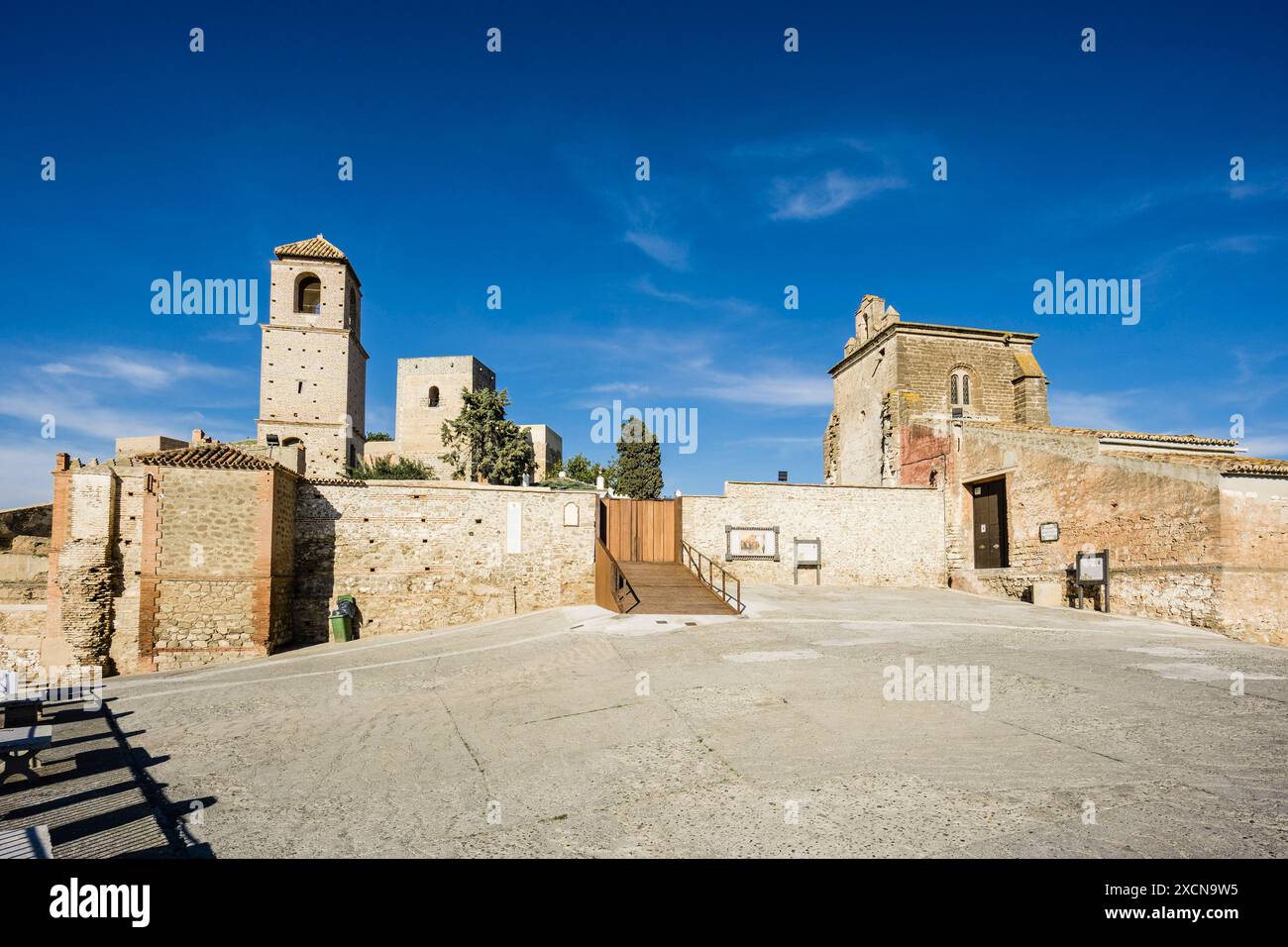 mirador Ali-Ben Falcún, Al Baezi, Castillo de Álora, siglo X, Cerro de Las Torres. Nationaldenkmal, Álora, Malaga, Andalusien, Spanien Stockfoto