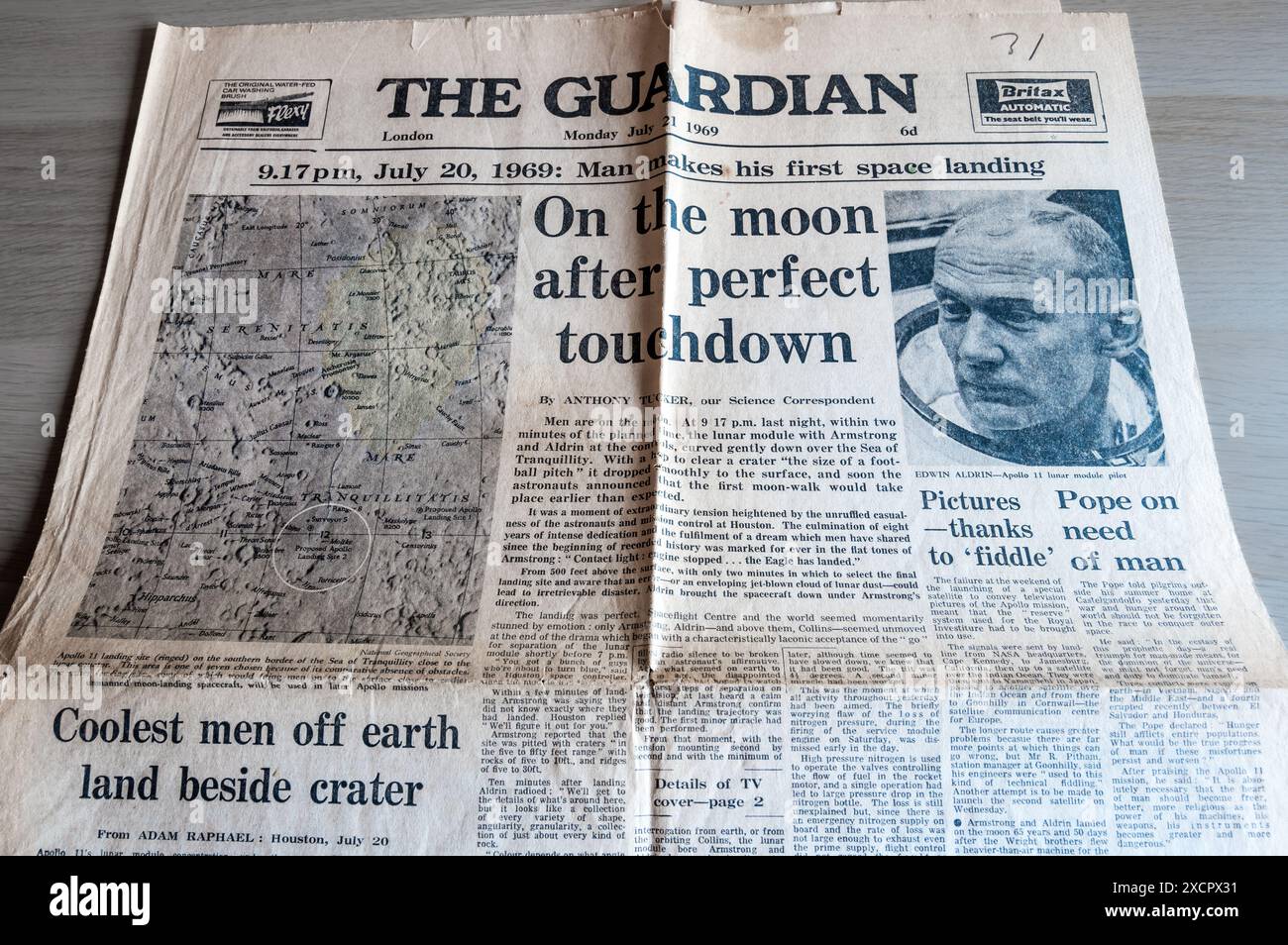 Titelseite der britischen Zeitung The Guardian am 20. Juli 1969 nach der Mondlandung Apollo 11 mit Edwin Aldrin Stockfoto
