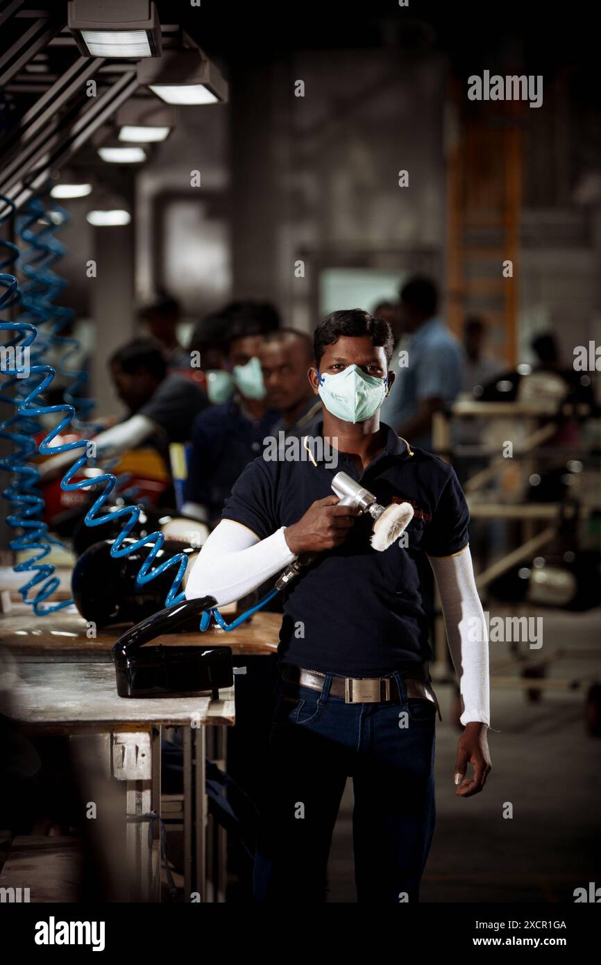 Reportage, gedreht in der Royal Enfield Motorcycle Factory in Chennai, Indien Stockfoto