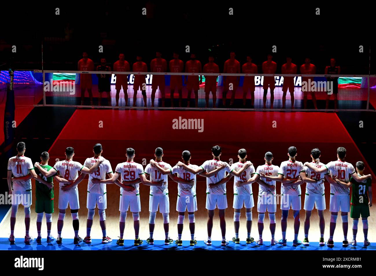 Ljubljana, Slowenien. Juni 2024. Ljubljana, Slowenien, 18. Juni 2024: Bulgarisches Team vor dem Spiel der FIVB Men's Volleyball Nations League zwischen Bulgarien und der Türkei in der Arena Stozice, Ljubljana, Slowenien. (Igor Kupljenik/SPP) Credit: SPP Sport Press Photo. /Alamy Live News Stockfoto