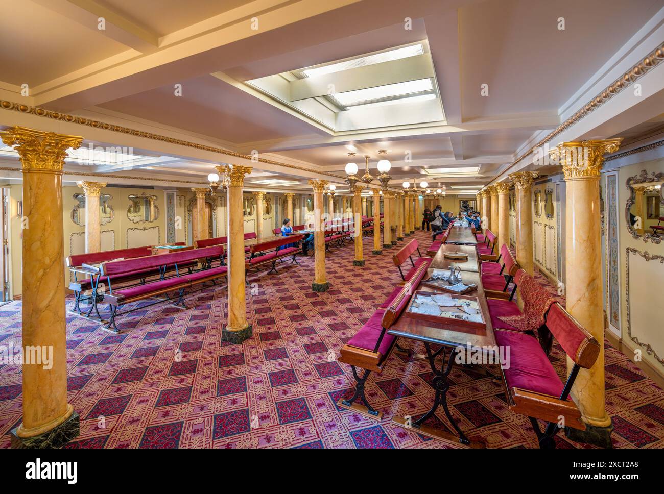 Der Speisesaal auf der SS Großbritannien, Bristol, England, Großbritannien Stockfoto