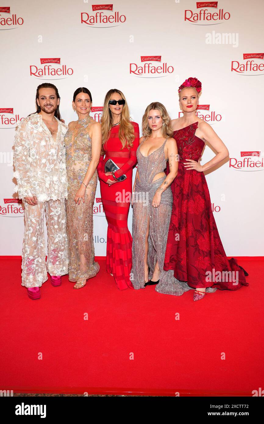 Riccardo Simonetti, Eva Padberg, Elle MacPherson, Lottie Moss und Franziska Knuppe beim Raffaello Summer Day Event am 18.6.2024 in Berlin Stockfoto