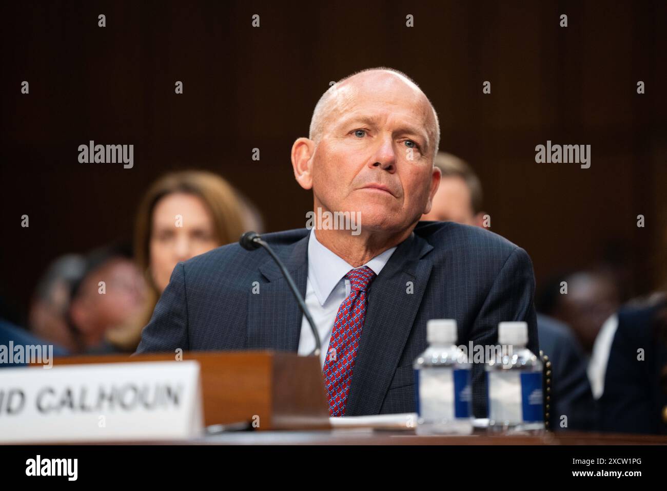 Washington, USA. Juni 2024. Dave Calhoun, Präsident und CEO von Boeing, sagte während einer Anhörung des Senatsausschusses für Heimatsicherheit und Regierungsangelegenheiten mit dem Titel „Boeing's Broken Safety Culture“ am 18. Juni 2024 in Washington, DC, USA, aus. Quelle: Liu Jie/Xinhua/Alamy Live News Stockfoto