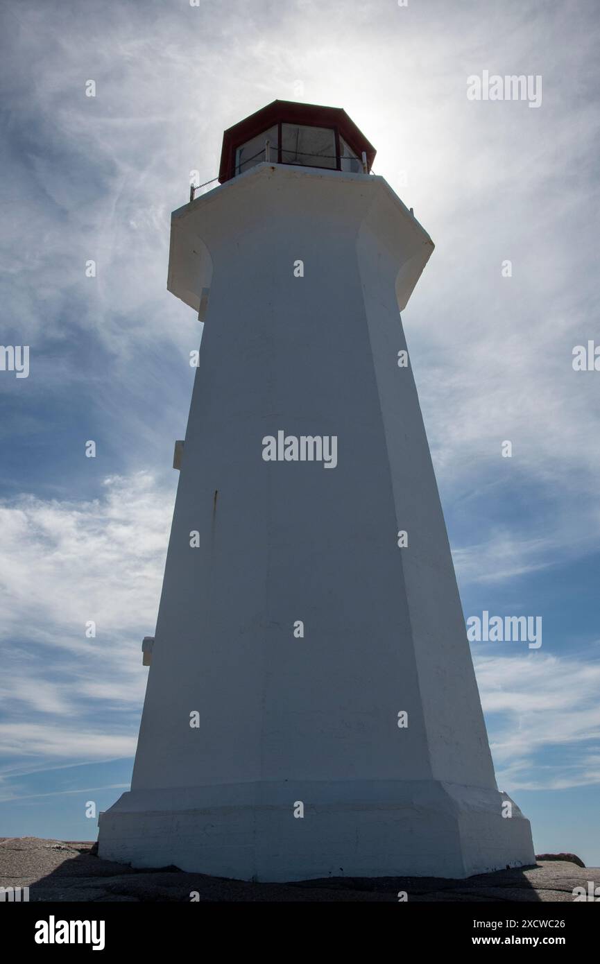 Silhouette des Peggy's Point Lighthouse in Peggy's Cove, Nova Scotia, Kanada Stockfoto