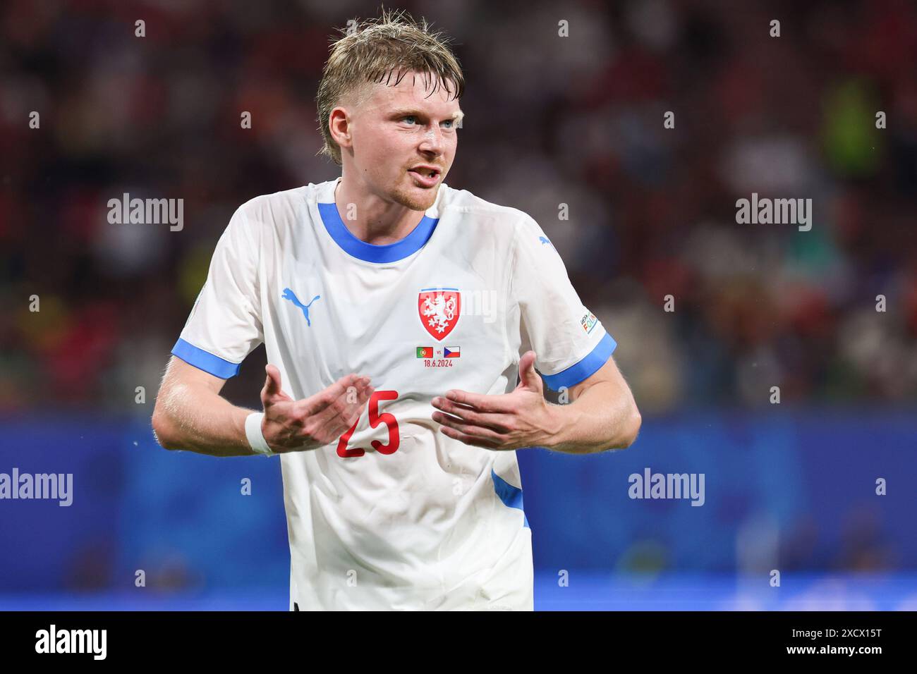 Hamburg, Deutschland. Juni 2024. Pavel Šulc (Tschechische Republik) ist während des EURO-Spiels zwischen Portugal und S Tschechische Republik am 18. Juni 2024 in der Red Bull Arena zu sehen (Endstand Portugal 2-1 Tschechische Republik) Credit: SOPA Images Limited/Alamy Live News Stockfoto