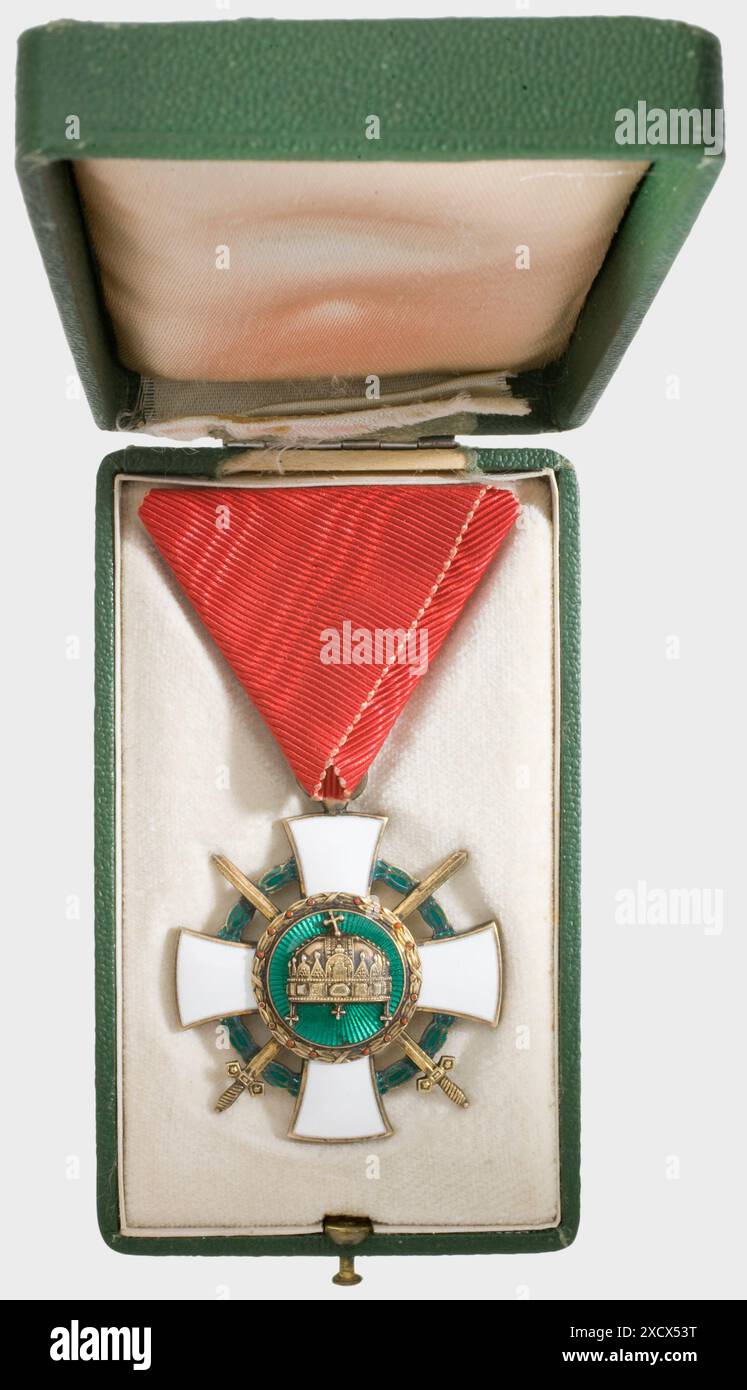 Medaillen und Dekorationen, Ritterorden, Ritterkreuz, 20. Jahrhundert, PROPERTY-RELEASE | REDTORIAL-USE-ONLY Stockfoto