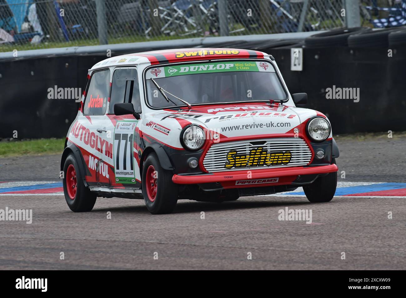 Bradley Jordan, Mini7S, die Dunlop Mini Se7en Challenge, unterstützt von Mini Spares, zwei 20-minütige Rennen für zwei Fahrzeugvarianten, Mini 7 mit Modif Stockfoto