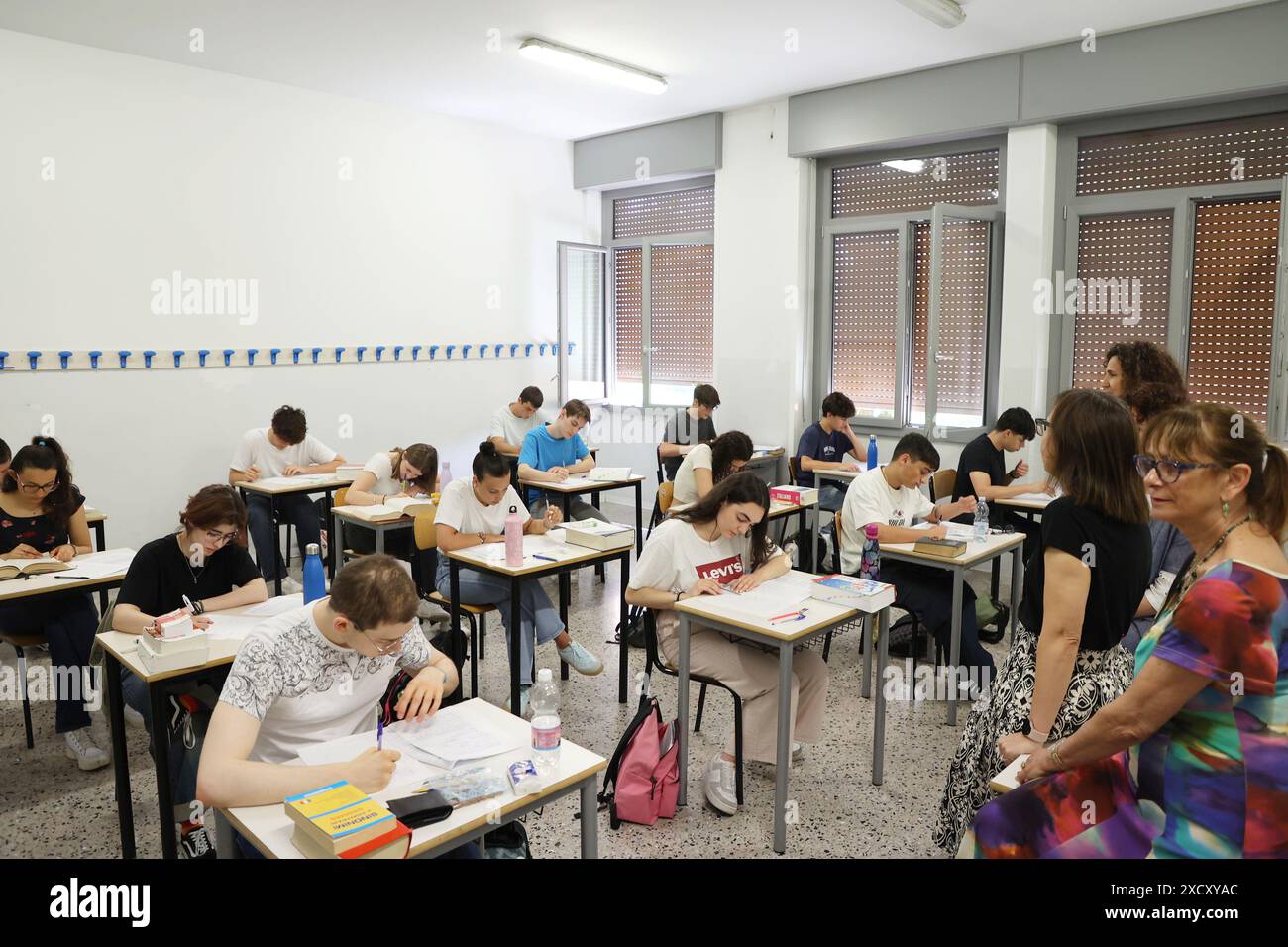 Brescia, Italien. Juni 2024. Esami di maturita all'Istituto Tecnico Itis, Brescia 19 giugno 2024. La Presse Riccardo Bortolotti Credit: LaPresse/Alamy Live News Stockfoto