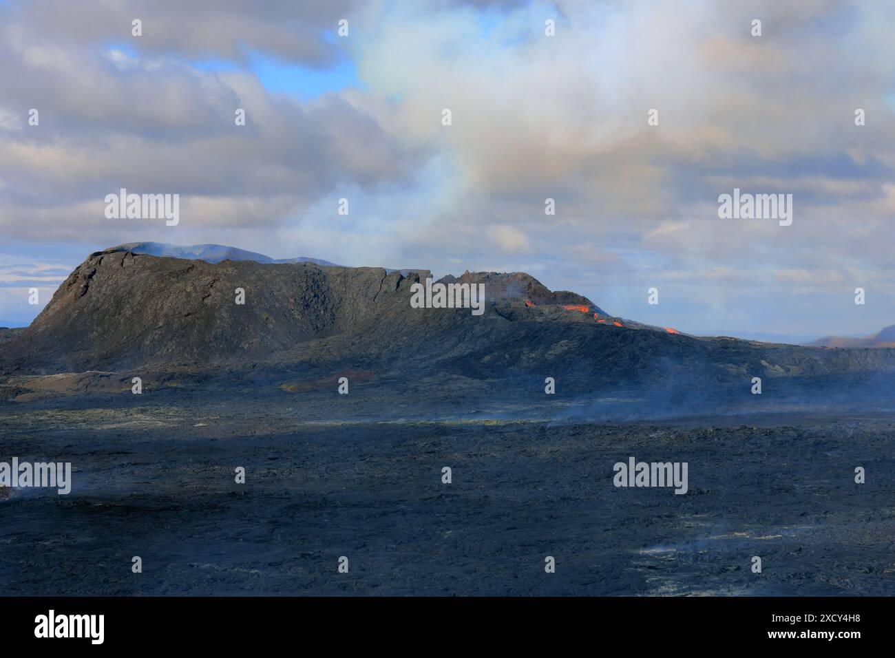 Geographie / Reisen, Island, Vulkan Geldingadalir, Fagradalsfjall, Grindavik, SUDURNES, ADDITIONAL-RIGHTS-CLEARANCE-INFO-NOT-AVAILABLE Stockfoto
