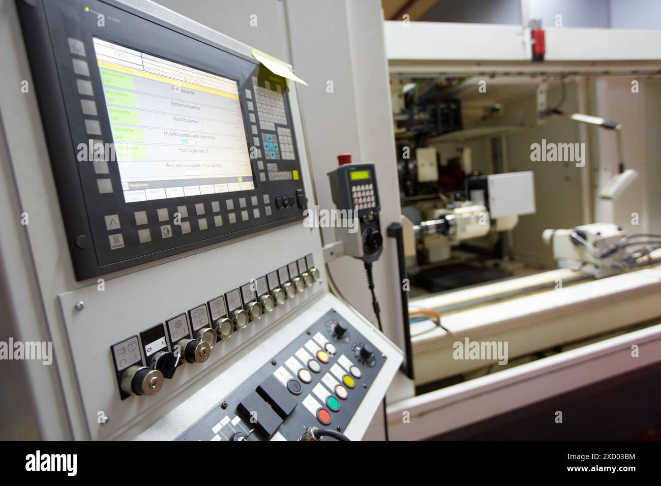 Bearbeitungszentrum. Bildschirmsteuerung. Stockfoto