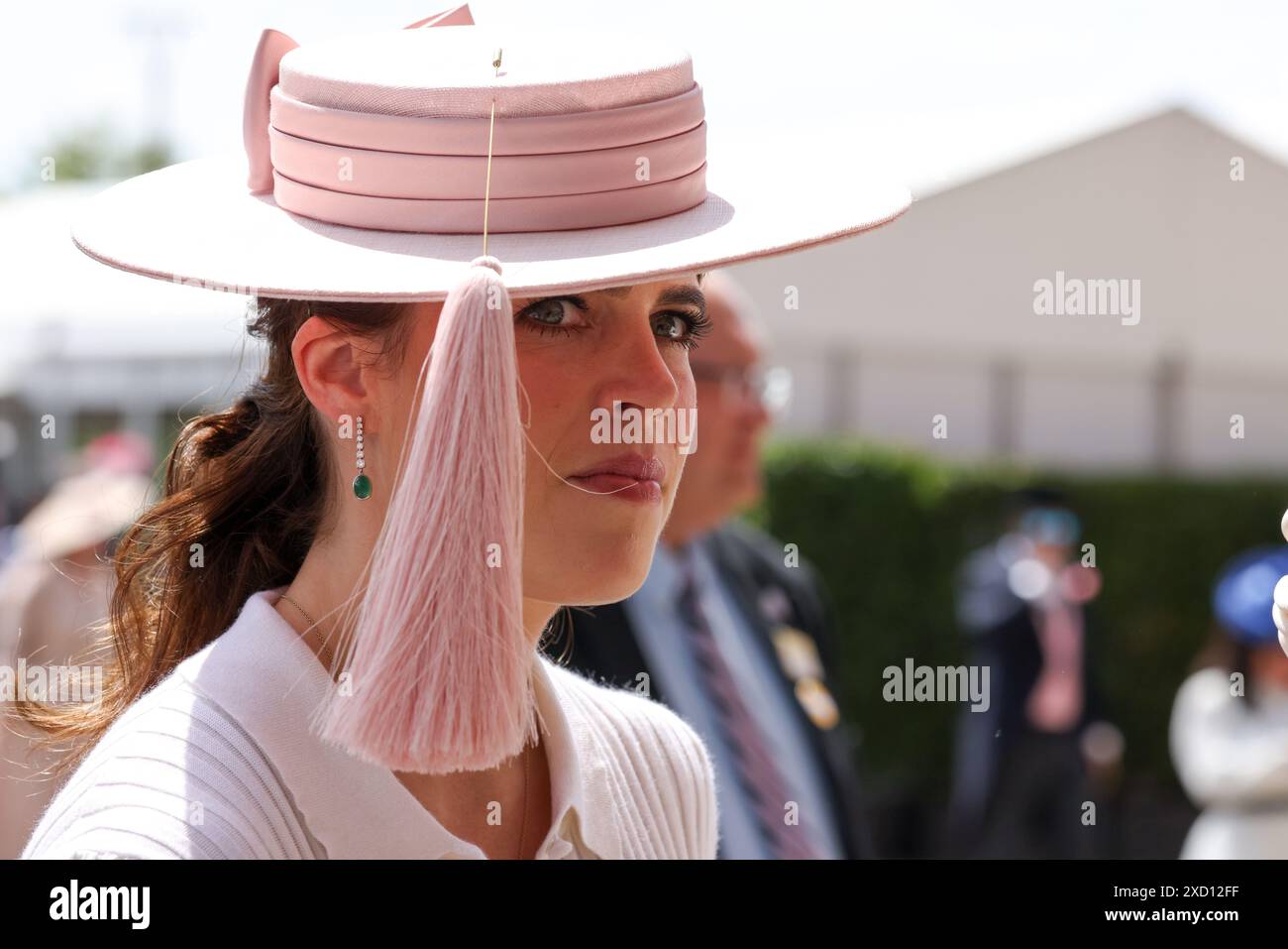 Ascot, Berkshire, Großbritannien. Juni 2024. Die Königin und der Prinz von Wales haben sich zum zweiten Tag von Royal Ascot Tausenden von Menschen angeschlossen. Quelle: Anfisa Polyushkevych/Alamy Live News Stockfoto