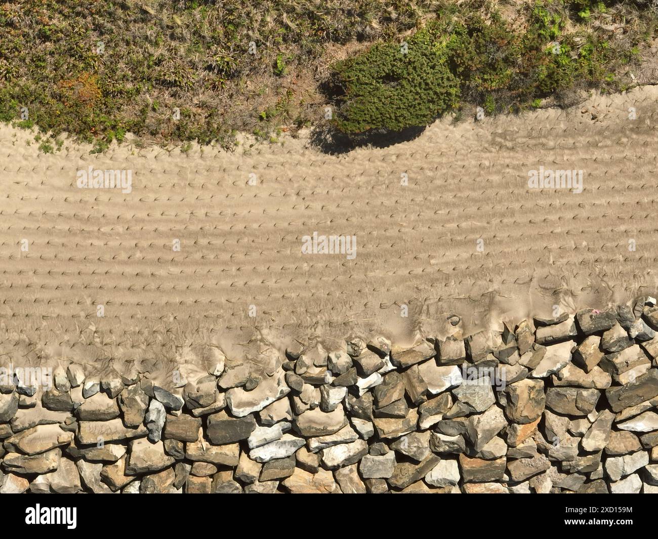 Stranderosion, Abwehr, Restaurierung und Riprap-Bau in Salishan Oregon am Pazifik. Stockfoto
