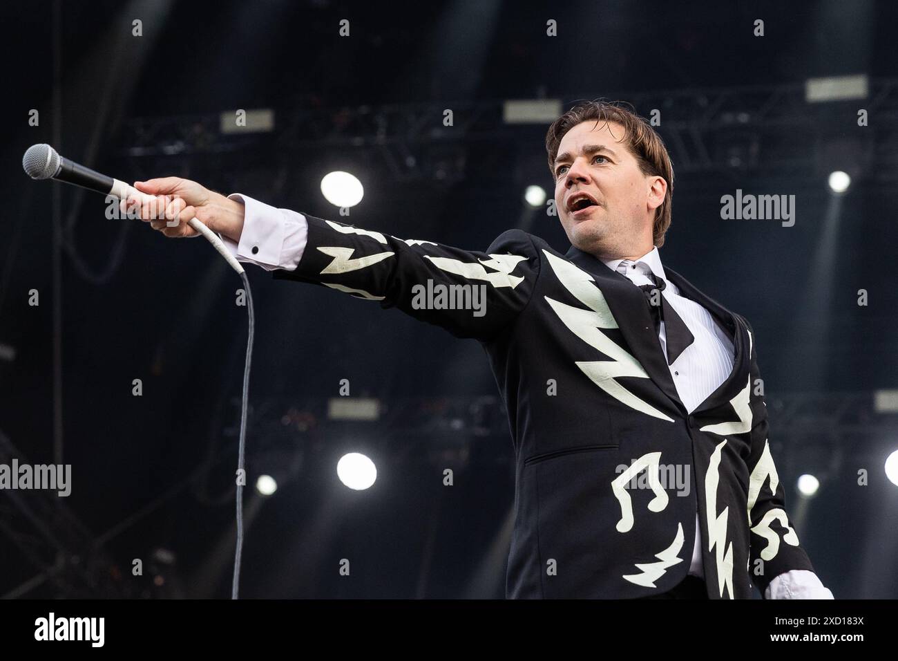 Howlin’ Pelle Almqvist von den Bienenstöcken im Juni 2024 Stockfoto