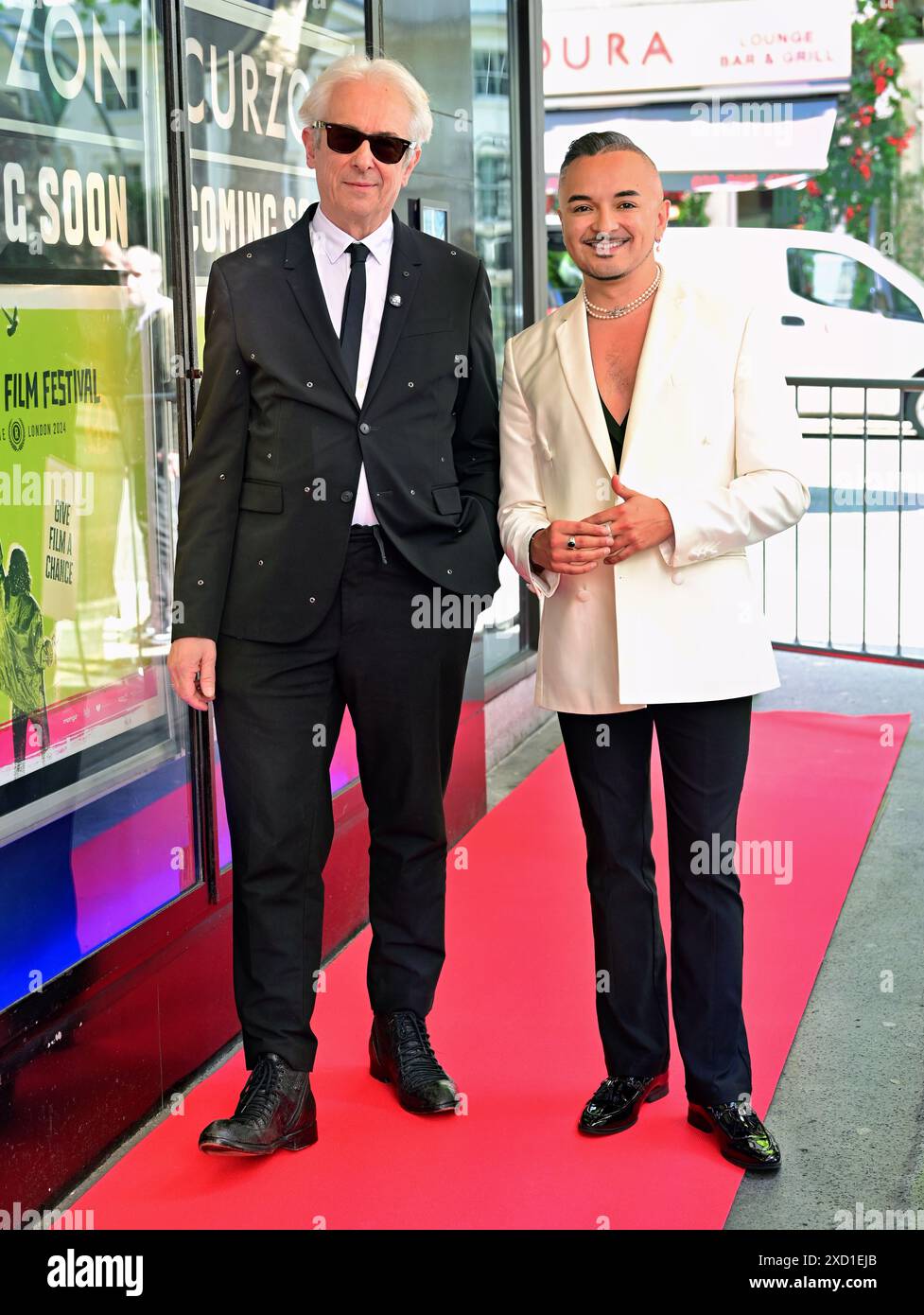 LONDON, GROSSBRITANNIEN. Juni 2024. Elliot Grove und David Martinez Flores nehmen an der 32. Eröffnungsgala 2024 des Raindance Film Festivals im Curzon Cinema Mayfair in London Teil. Quelle: Siehe Li/Picture Capital/Alamy Live News Stockfoto