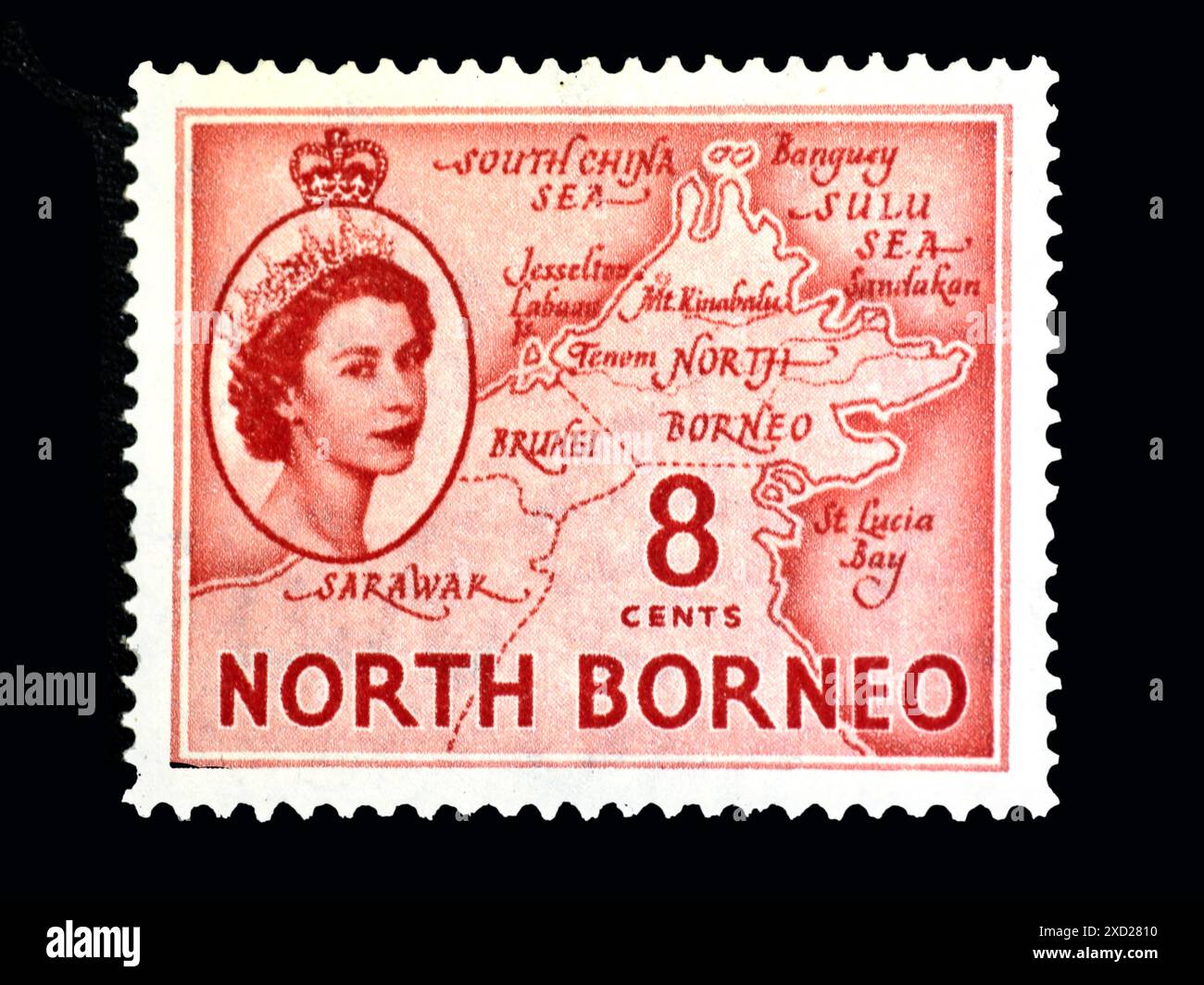 8-Cent-Briefmarke aus Nord-Borneo 1954 mit einem Bild von Königin Elisabeth II. Und einer Karte von Nord-Borneo, Brunei und Sarawak. Stockfoto