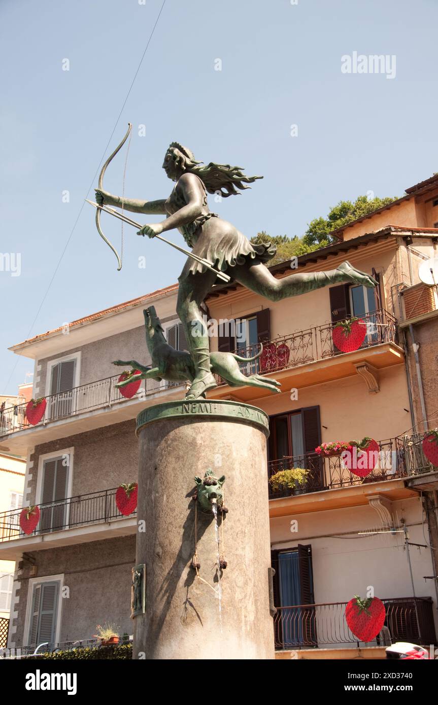 Statue von Diana, der Jägerin, Nemi, Latium, Italien. Stockfoto