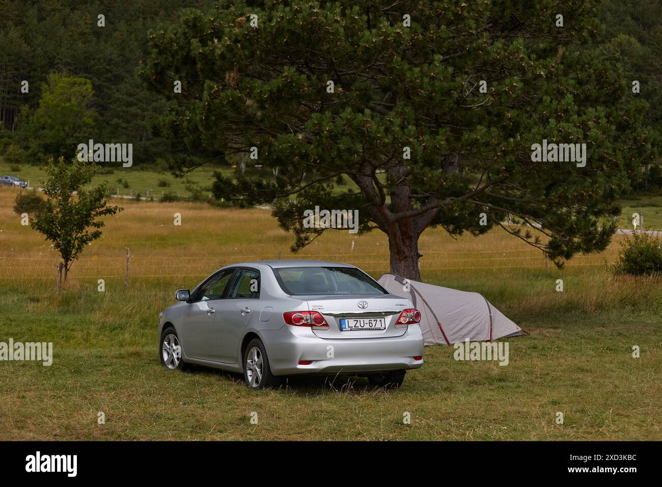 Campingausflug mit dem Auto in Osterreich Stockfoto