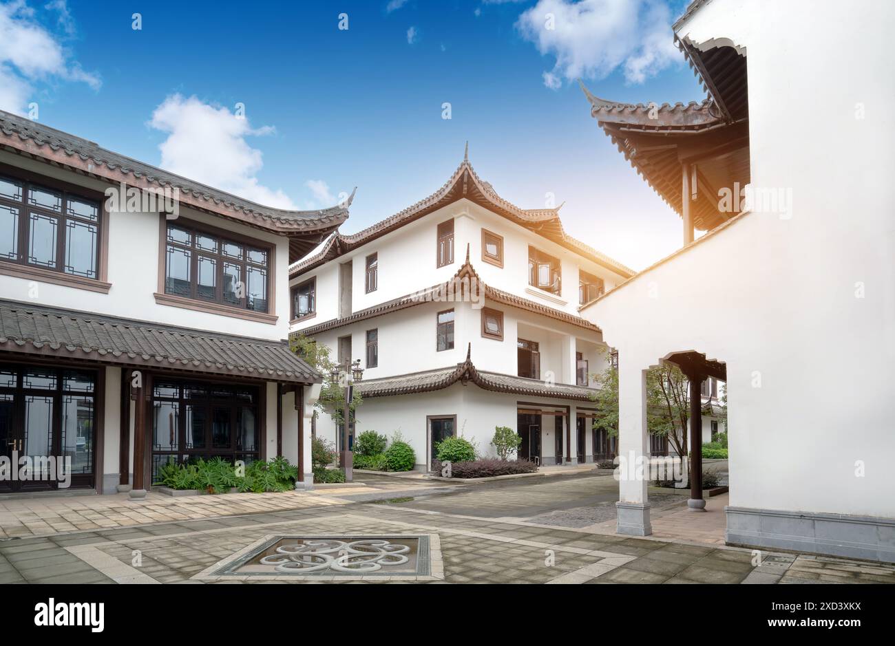 Chinesische Gartenarchitektur im Park, Beihai, Guangdong, China. Stockfoto