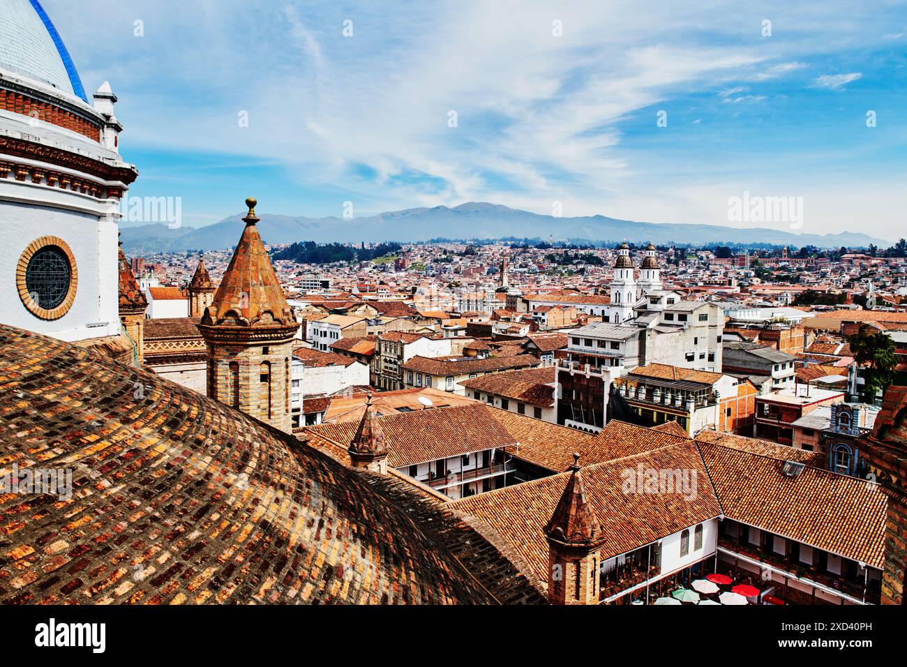 Spanische Kolonialarchitektur und Stadtbild von Cuenca, Ecuador, Südamerika Stockfoto