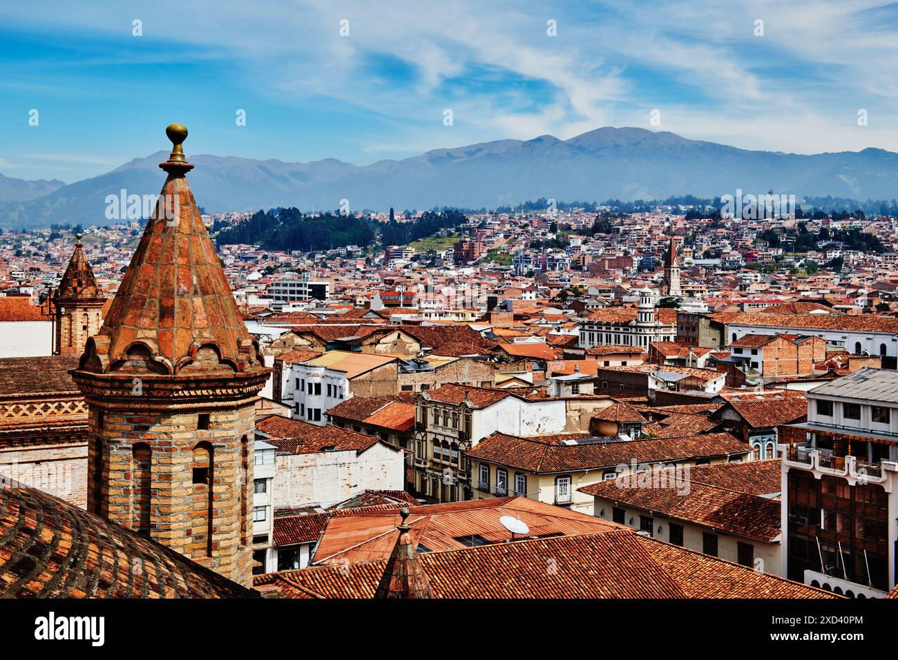 Spanische Kolonialarchitektur und Stadtbild von Cuenca, Ecuador, Südamerika Stockfoto