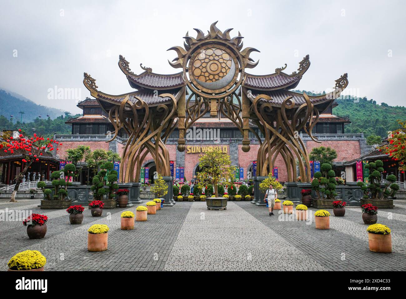 BA Na Hills, Vietnam - 7. Februar 2024: Haupteingang zum Ba Na Hills Sunworld Resort, in der Nähe von da Nang, Vietnam Stockfoto