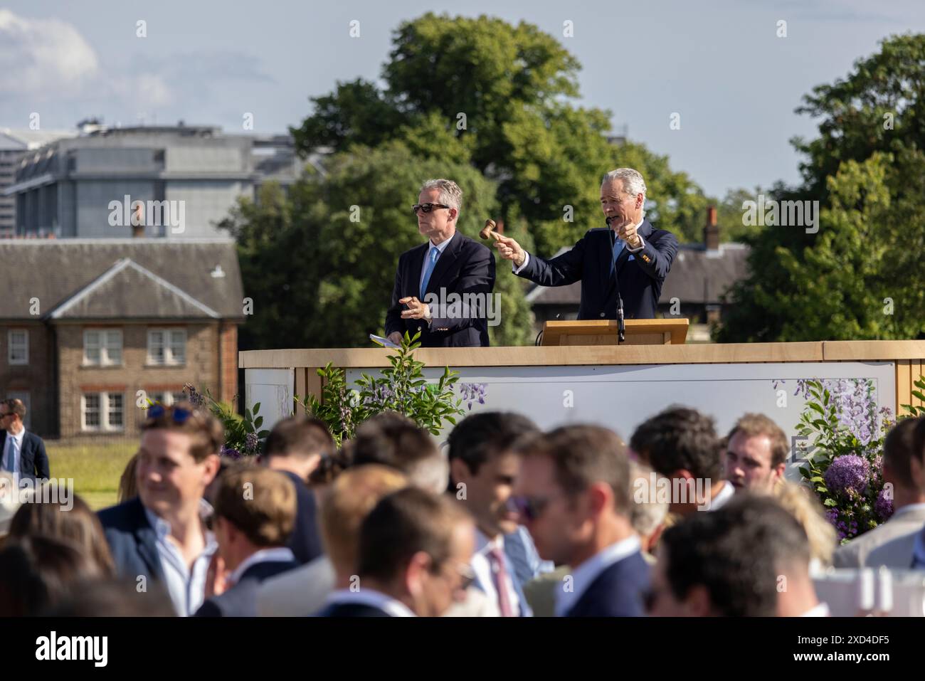 The Goffs London Sale, Londons exklusivster Vollblut-Verkauf, bei dem Pferde für Millionen Menschen den Besitzer wechseln, Kensington Palace Gardens, London, Großbritannien Stockfoto