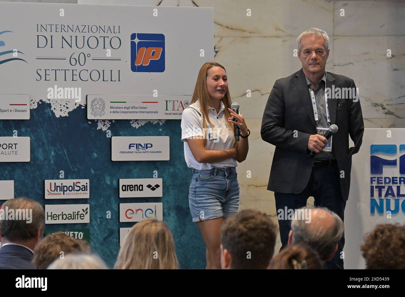 Foro Italico, Roma, Italien - Alessia Scortechini, Paralympic Champion mit dem 4x100 Freestyle und Roberto Valori Präsident des paralympic Schwimmverbandes spricht mit den Medien während der Pressekonferenz bei 60° Torneo Settecolli Olympische Qualifying Swimming Press Conference, 20. Juni 2024 (Foto: Roberto Ramaccia/SIPA USA) SIPA USA/Alamy Live News Stockfoto