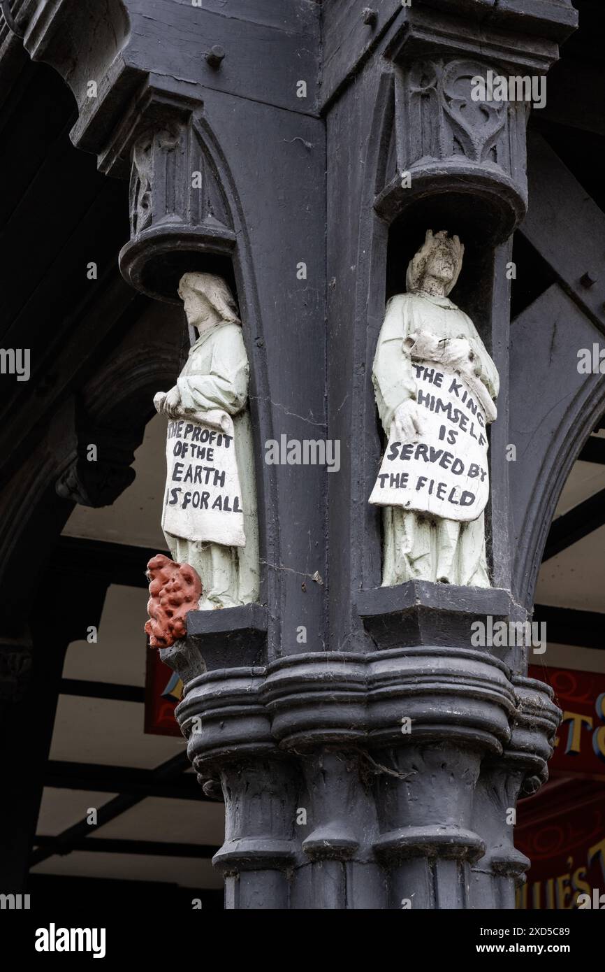 Historisches Gebäude - Schnitzereien - Statuen - Northgate Street, Chester, Cheshire, England, Großbritannien Stockfoto