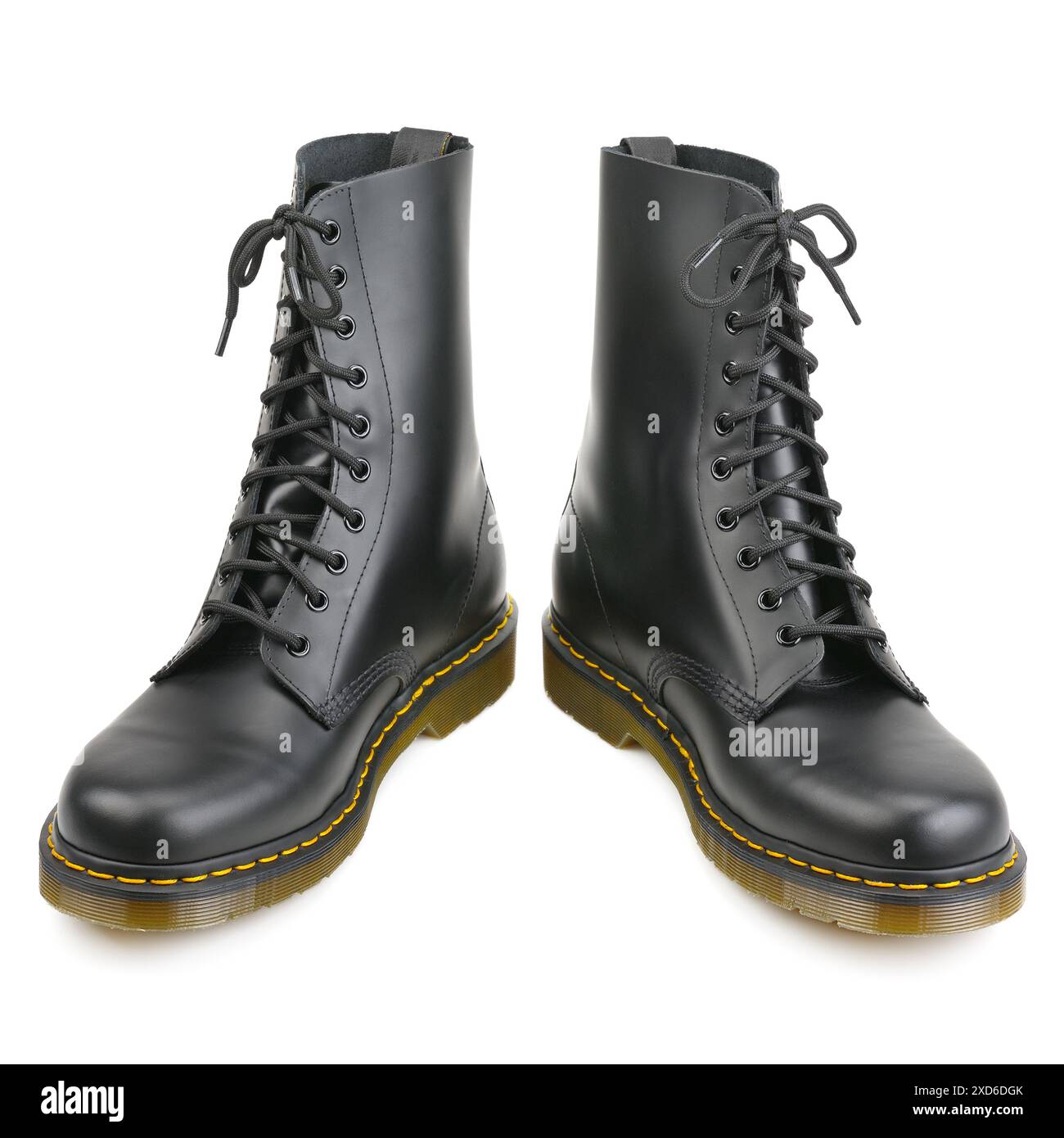 Stilvolle Herrenschuhe isoliert auf weißem Hintergrund Stockfoto