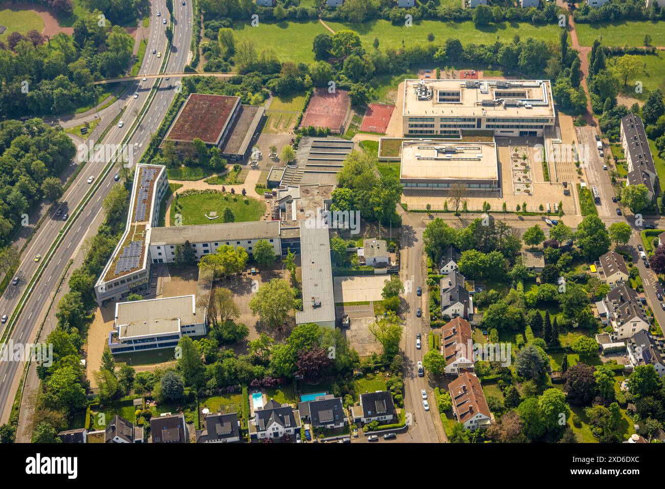 Luftaufnahme, Max-Planck-Gymnasium und Städtische Toni-Turek Realschule, Stockum, Düsseldorf, Rheinland, Nordrhein-Westfalen, Deutschland, Luftbild, Stockfoto