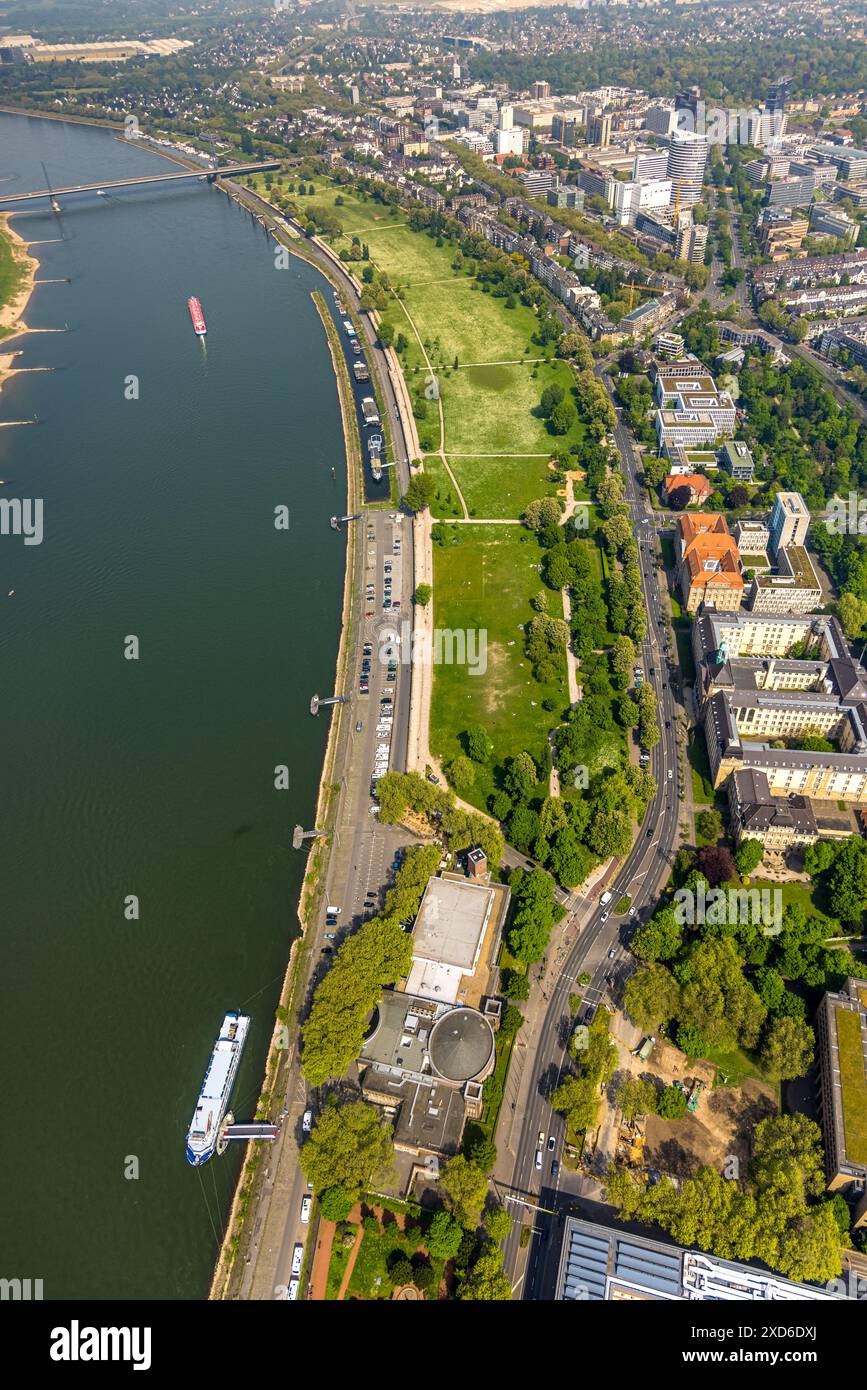 Luftaufnahme, Rheinpark, Rhein, Sporthafen Robert-Lehr-Ufer, Rheinterrasse Düsseldorf bei Stockheim, Golzheim, Landkreis, höhere regi Stockfoto