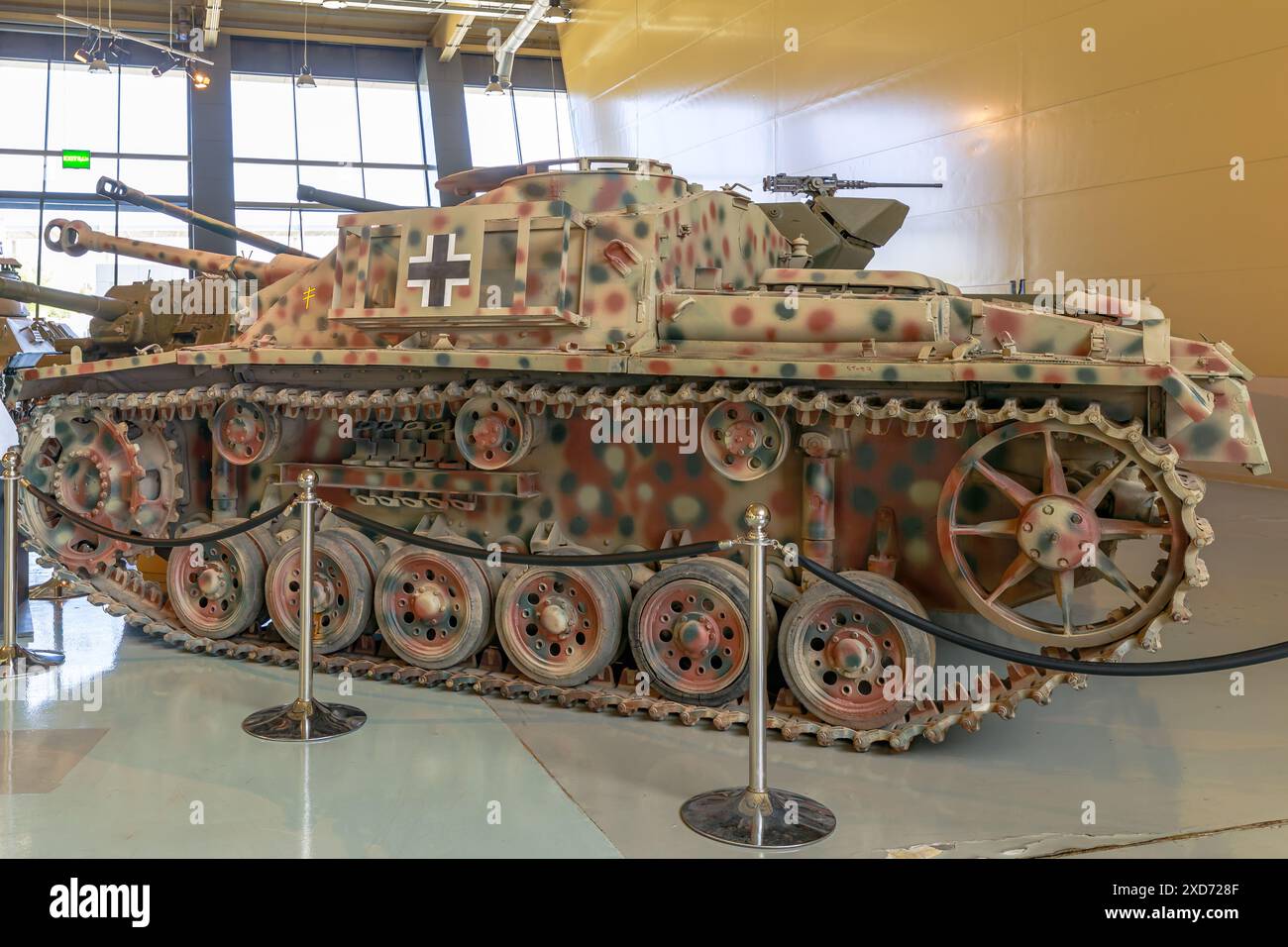 Königliches Panzermuseum, Amman, Jordanien - 4. Mai 2024: Sturmgeschutz 3 Panzer der Wehrmachtarmee der Nazis im Königlichen Panzermuseum Jordaniens ausgestellt Stockfoto