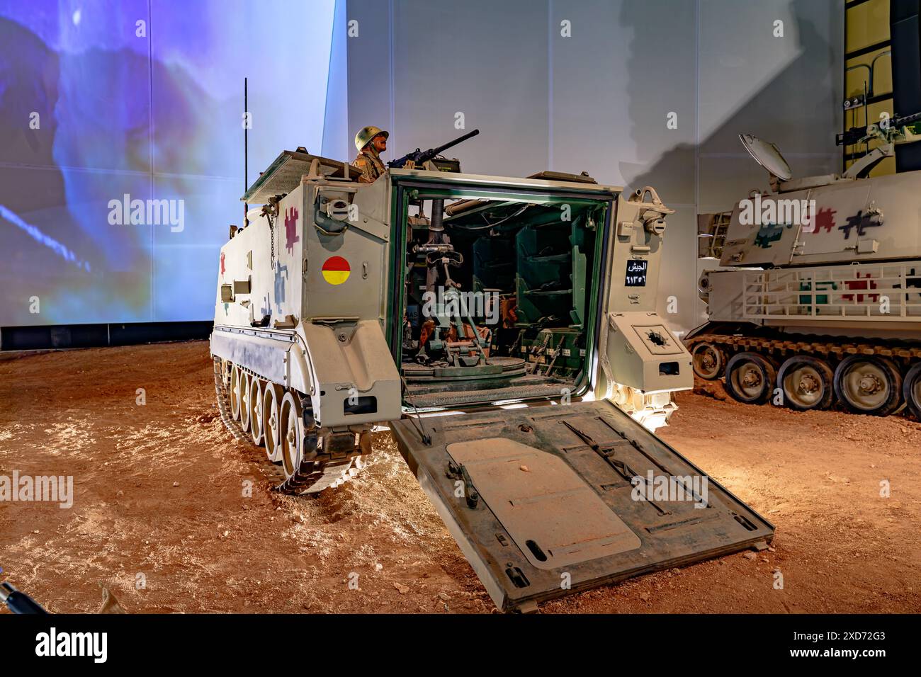 Royal Tank Museum, Amman, Jordanien - 4. Mai 2024: Amerikanischer M113 APC aus der vietnamesischen Kriegszeit der 1960er Jahre im Royal Tank Museum in Jordanien Stockfoto