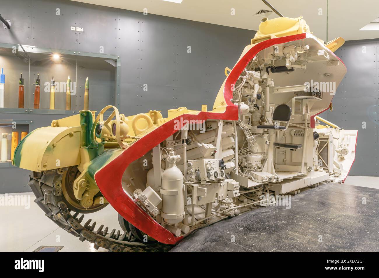 Royal Tank Museum, Amman, Jordanien - 4. Mai 2024: Der klassische Patton-Panzer der US Army M48 aus den 1950er Jahren ist im Royal Tank Museum in Jordanien zu sehen Stockfoto
