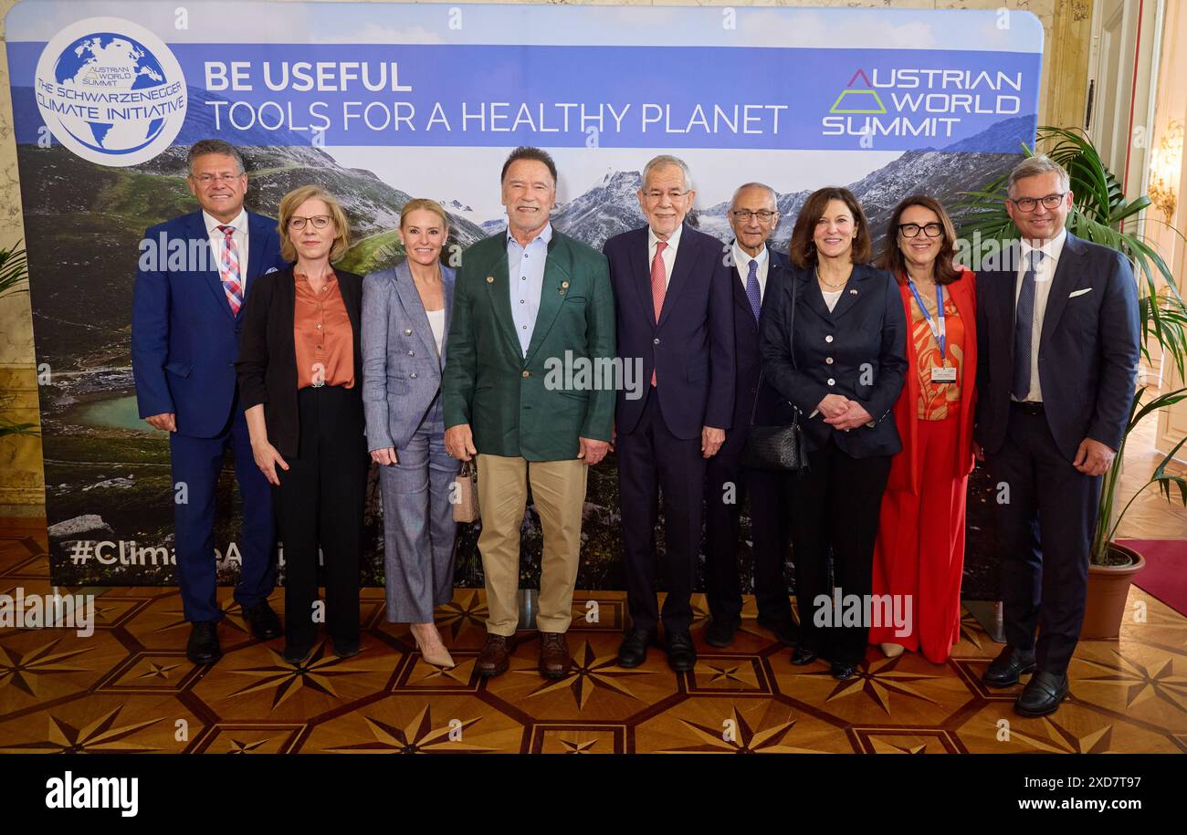 Wien, Österreich. Juni 2024. Österreichischer Weltgipfel 2024 - der Schwarzenegger Initiativgipfel - am 20. Juni 2024 in Wien, Österreich. Maros SEFCOVIC, Leonore GEWESSLER, Heather MILLIGAN Arnold SCHWARZENEGGER, Alexander van der BELLEN, John PODESTA, Victoria Reggie KENNEDY (Botschafterin USA – Amerika), Monika LANGTHALER, Magnus BRUNNER, Roter Teppich - 20240620 PD1952 Credit: APA-PictureDesk/Alamy Live News Stockfoto