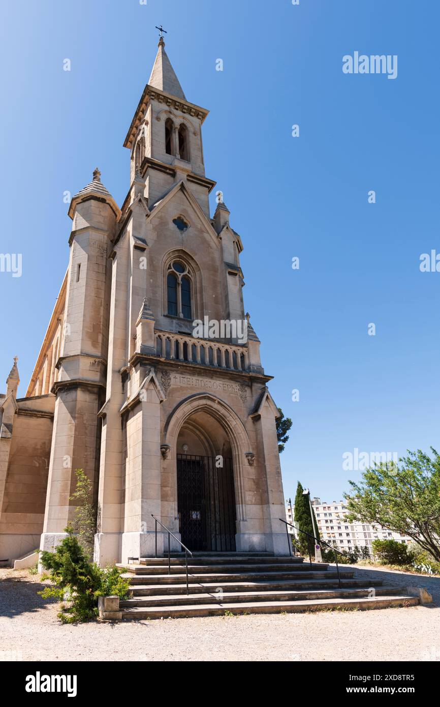 Die Kapelle Saint Joseph in Marseille, Frankreich, eine historische religiöse Stätte mit atemberaubender Architektur und kultureller Bedeutung. Stockfoto