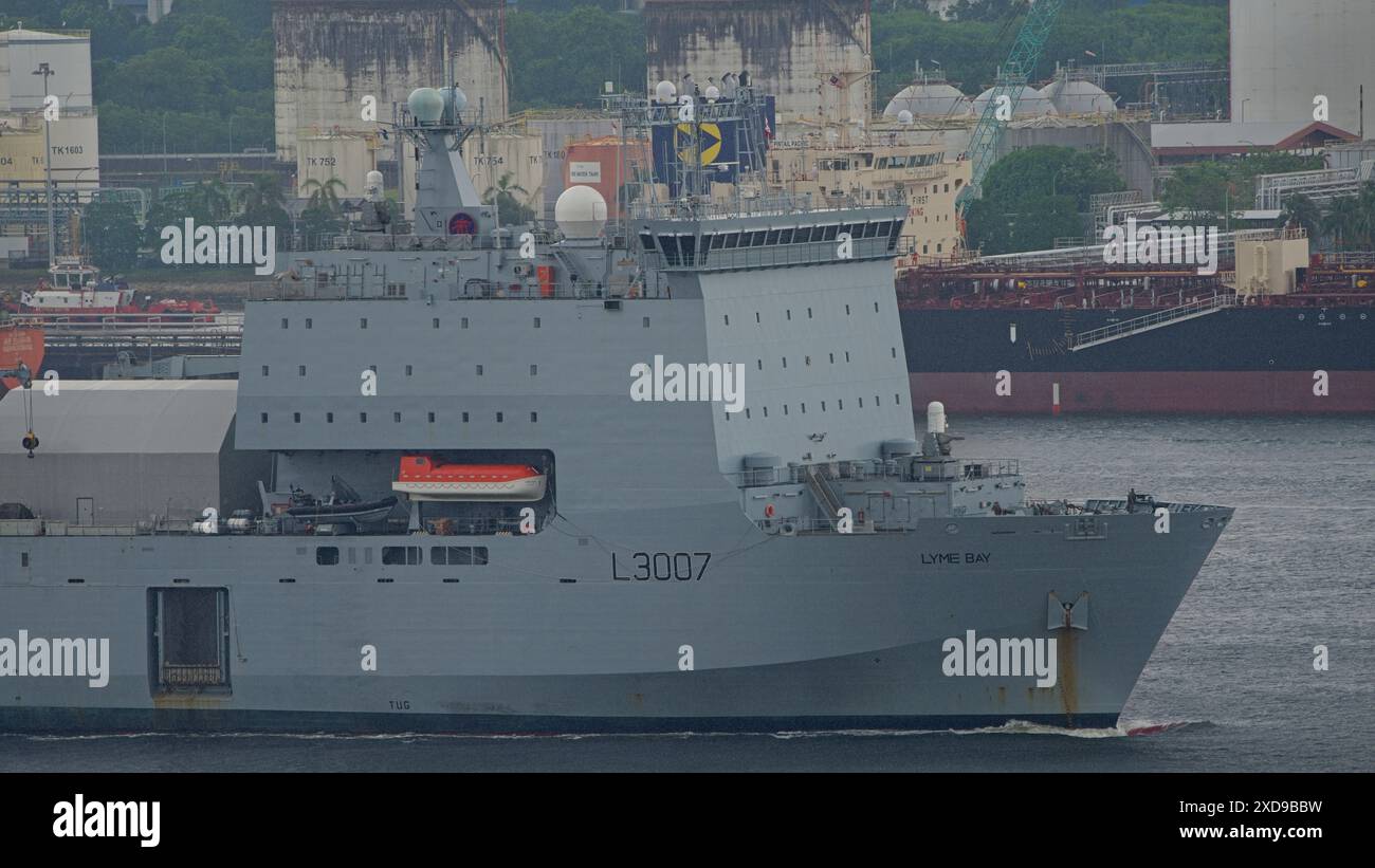 Lyme Bay ist ein Hilfslager der Bay-Klasse der British Royal Fleet Auxiliary (RFA), das zum Einsatz kommt. Stockfoto