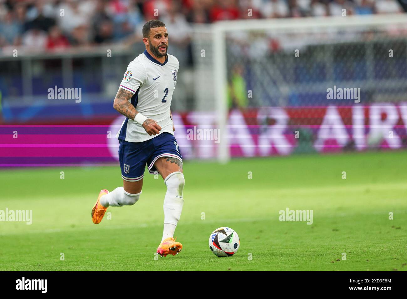 Frankfurt, Deutschland. Juni 2024. Kyle Walker aus England war beim Spiel der UEFA EURO 2024 zwischen Dänemark und England im Deutschen Bank Park (Frankfurt am Main) im Einsatz. Endpunktzahl: Dänemark 1:1 England. Quelle: SOPA Images Limited/Alamy Live News Stockfoto