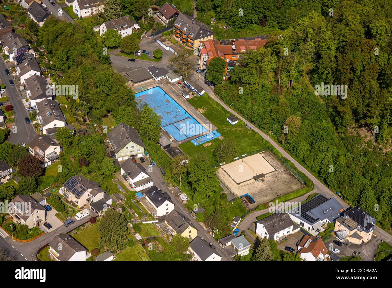 Luftansicht, Freibad Henkhausen, Hohenlimburg, Hohenlimburg, Hagen, Ruhrgebiet, Nordrhein-Westfalen, Deutschland, Henkhausen Stockfoto